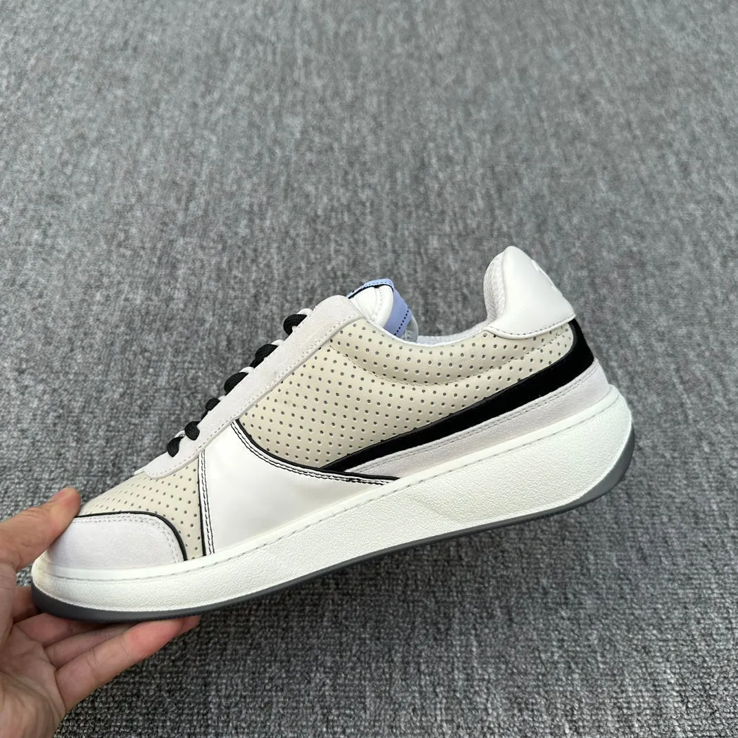 CC LOW-TOP SNEAKERS