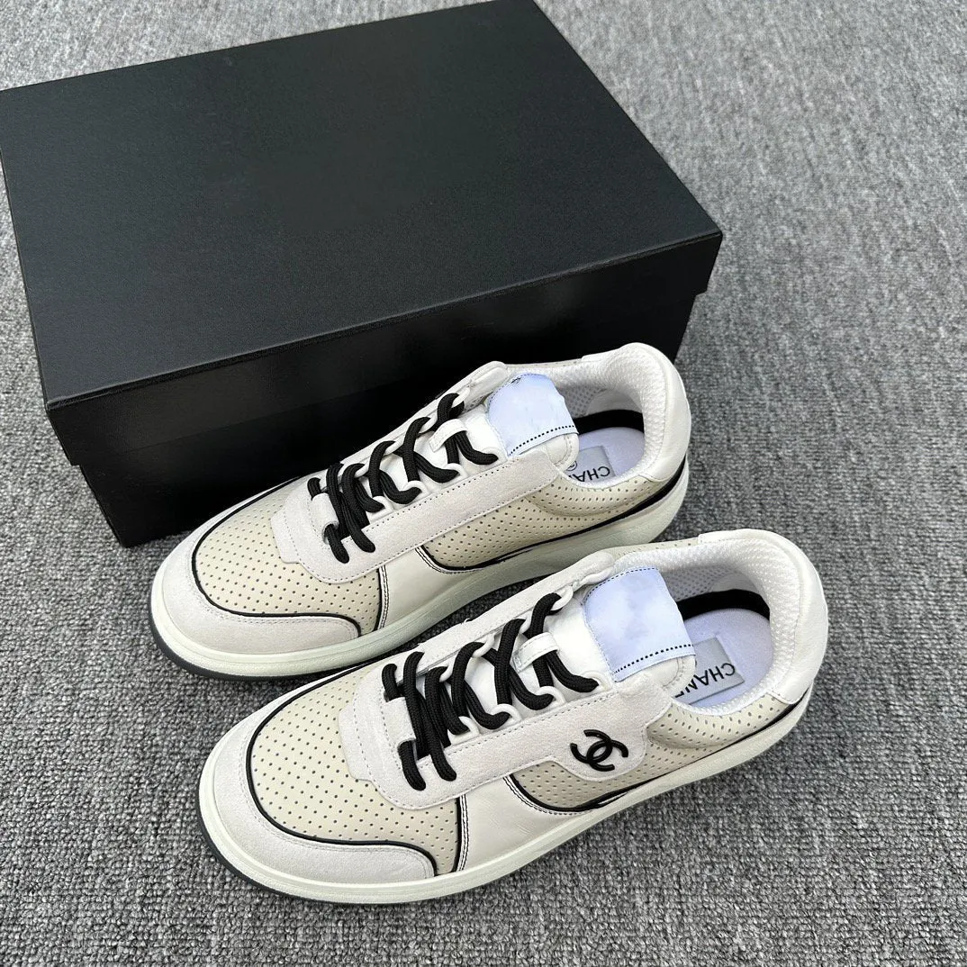CC LOW-TOP SNEAKERS