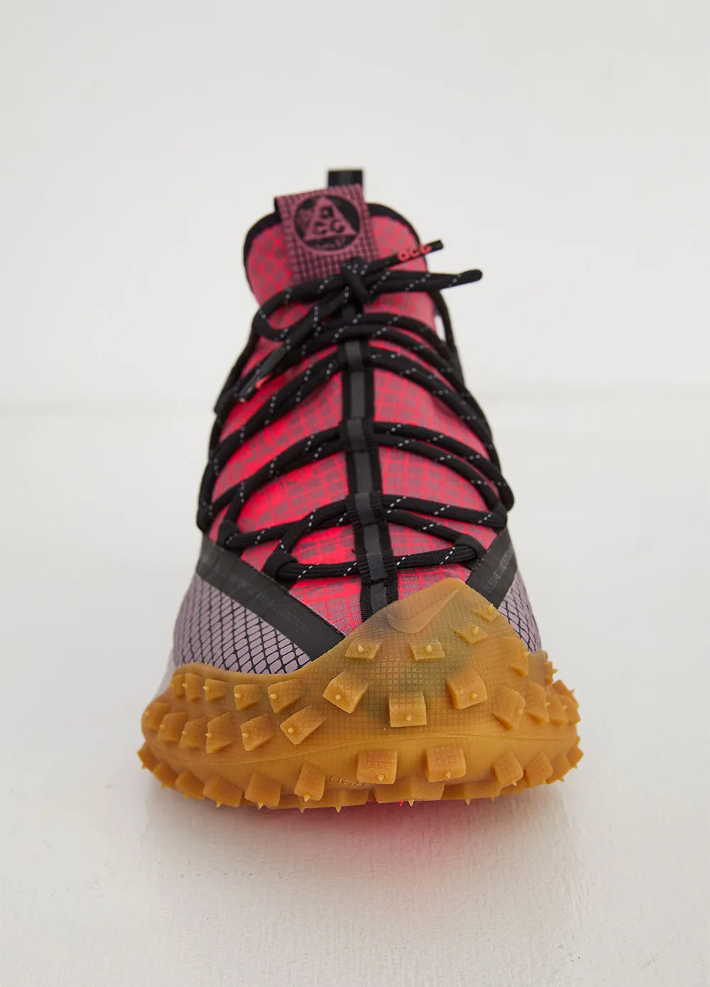 Mountain Fly Low Sneakers